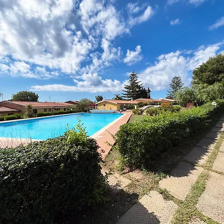 Incantevole Con Piscina Apartman Ricadi