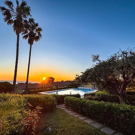 Incantevole Con Piscina Appartamento