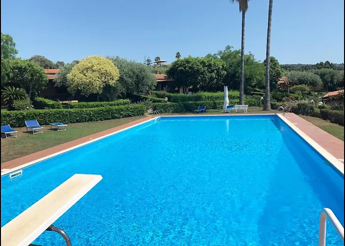 Incantevole Con Piscina Apartamento *