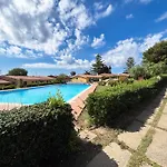 Incantevole Con Piscina Lägenhet Ricadi